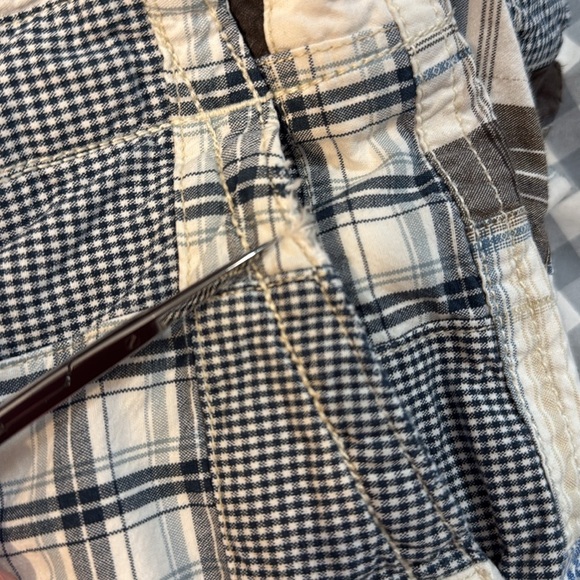 American Eagle Outfitters Men’s 32 Patchwork  9” Inseam Distressed Shorts - Picture 7 of 8